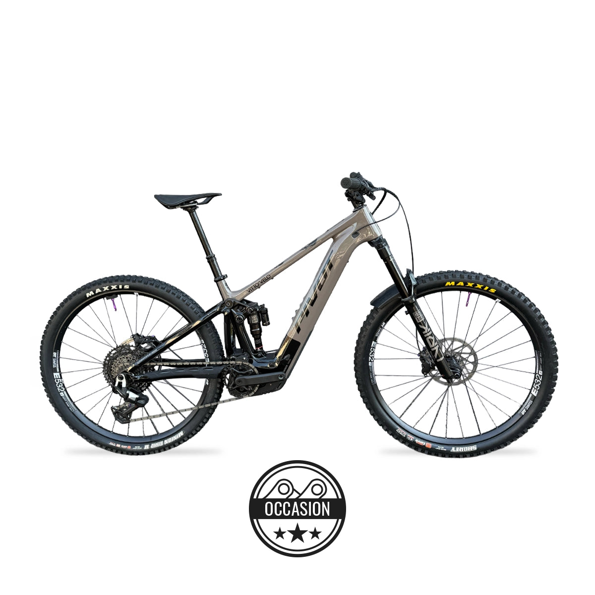 VTT ÉLECTRIQUE PIVOT SHUTTLE AM 2025